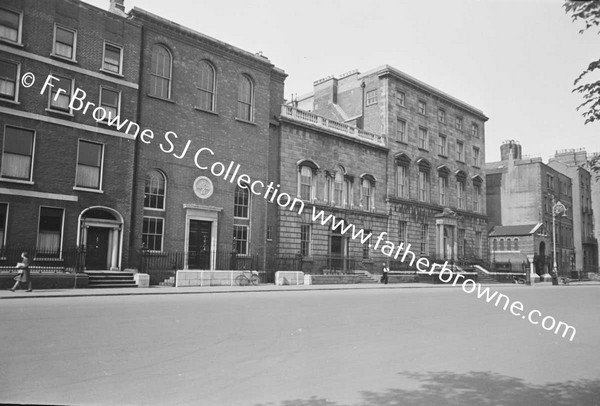 N.U.I. CLUB EXTERIOR ST STEPHEN'S GREEN